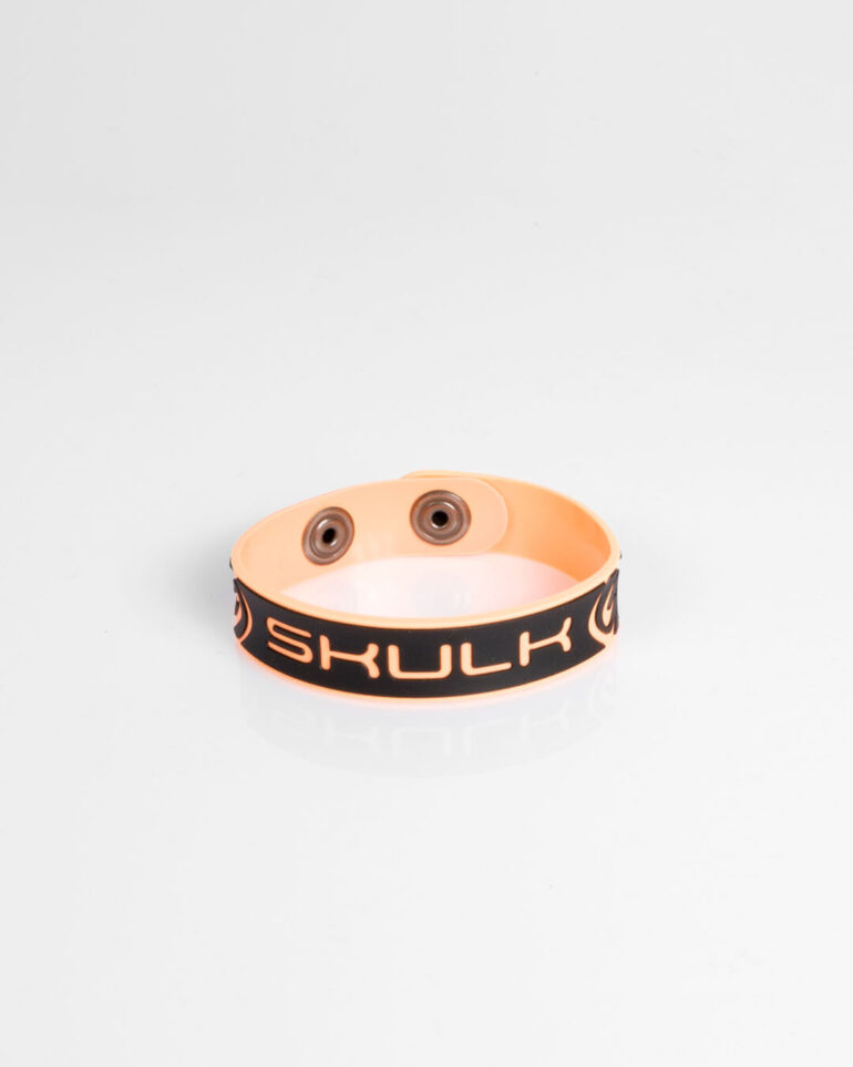 bracelet skulk salmon and black